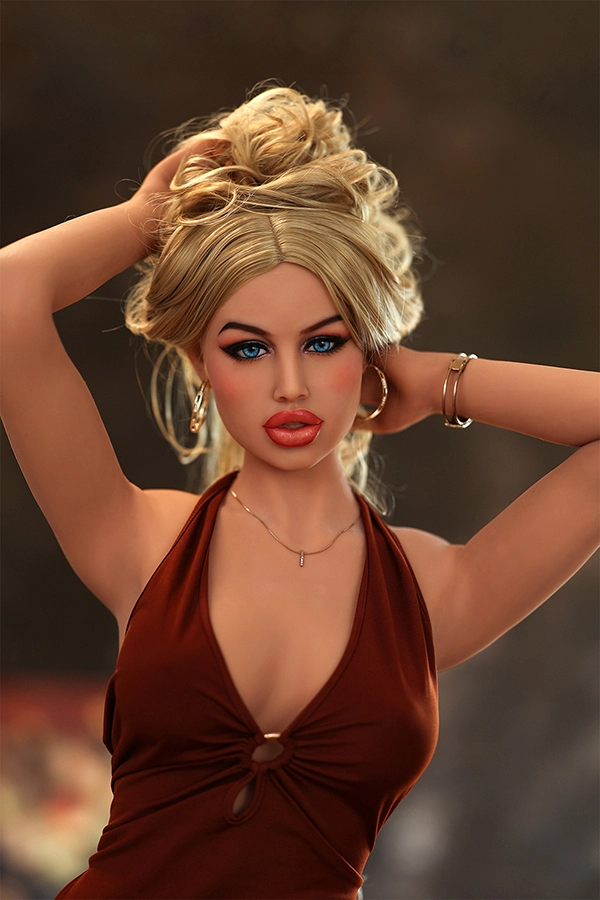 ブロンドの爆弾：6YE Doll 173cm 日焼けTPEセックスドールモデル156の徹底レビュー