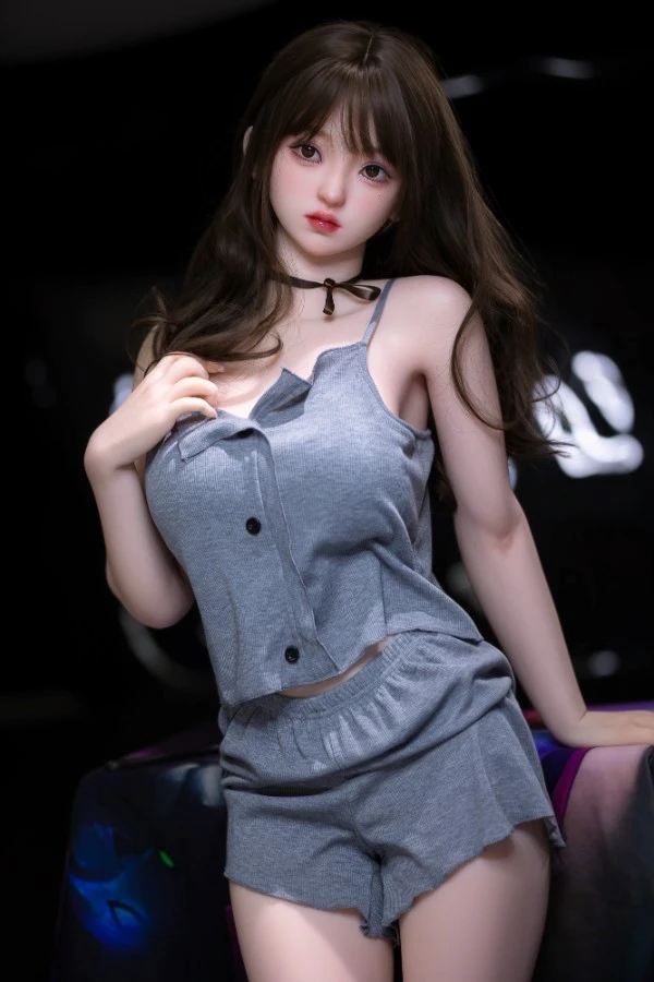 Aibei Dollレビュー：韓国美人ソレーヌの魅力を探る - 157cmのミディアムバストコンパニオン