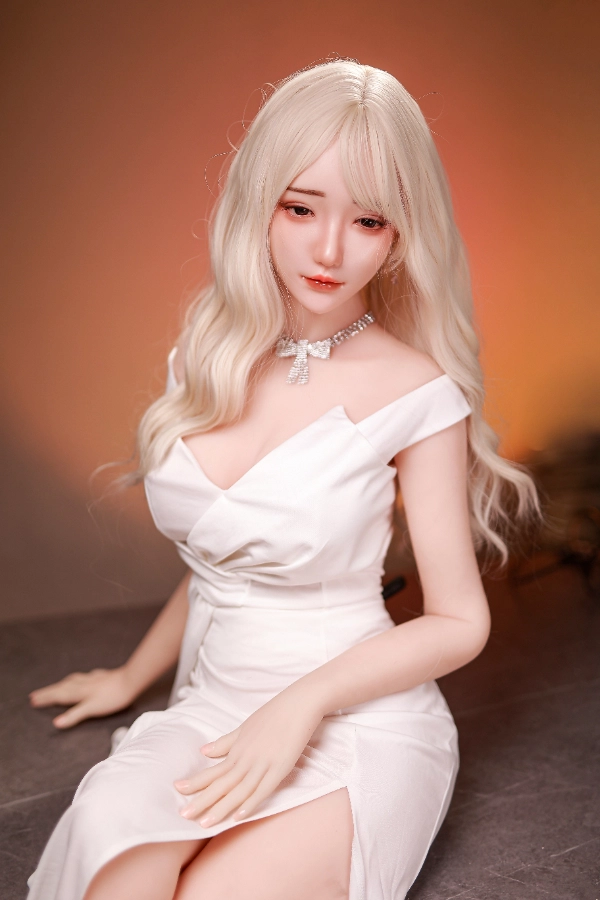 レビュー：Dimu DollのAmara 166cm - 中乳アジアンシリコンヘッドセックスドール