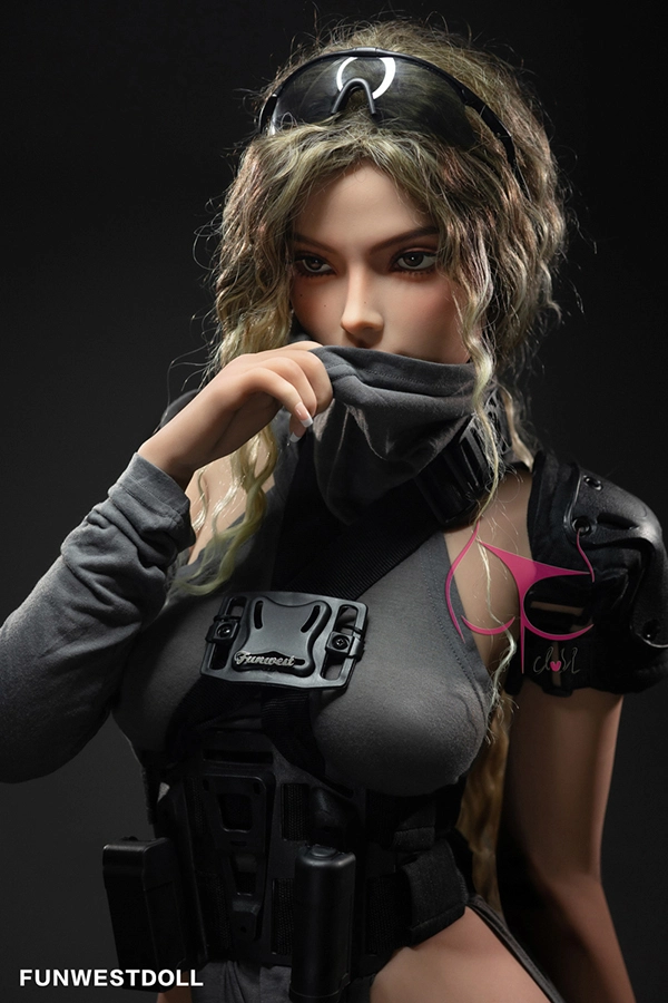 レビュー：Funwest DollのLexie - 165cmのブロンドでセクシー、そしてグラマラスなセックスドール