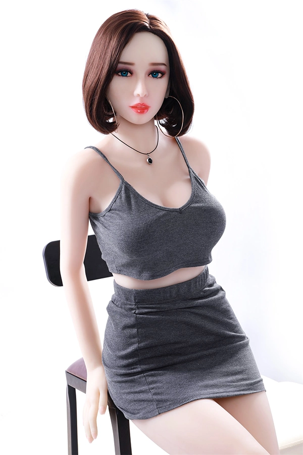 リフラノ・ドールのマンディ：163cmアジア系熟女セックスドールの徹底レビュー